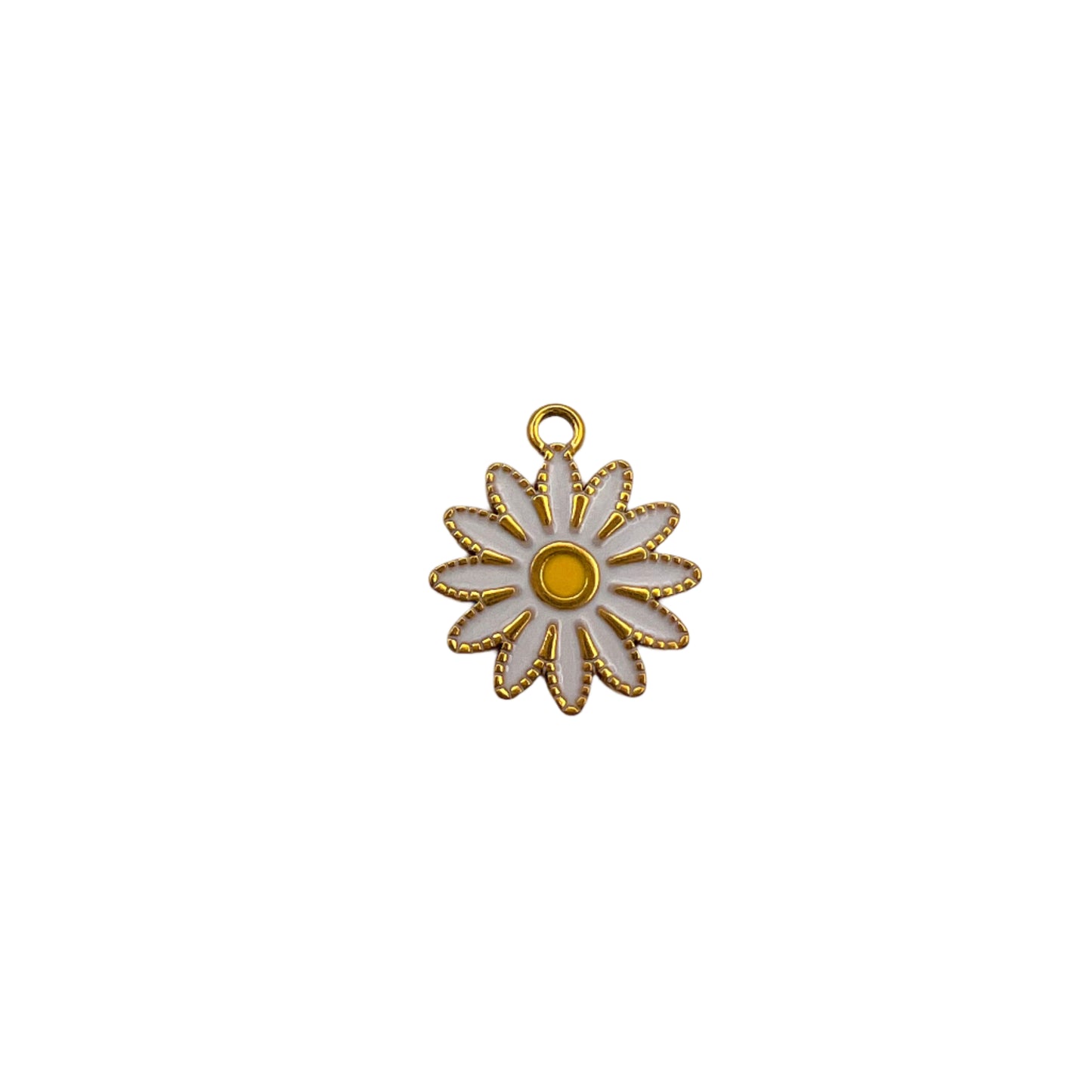 Gold flower-shaped pendant 