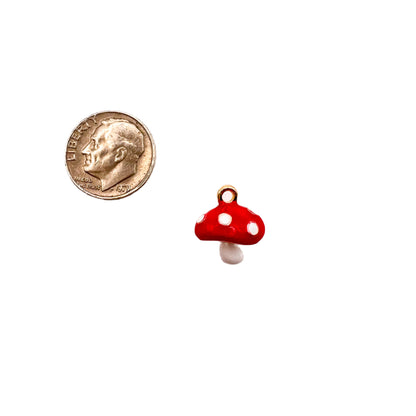 Red mushroom charm 